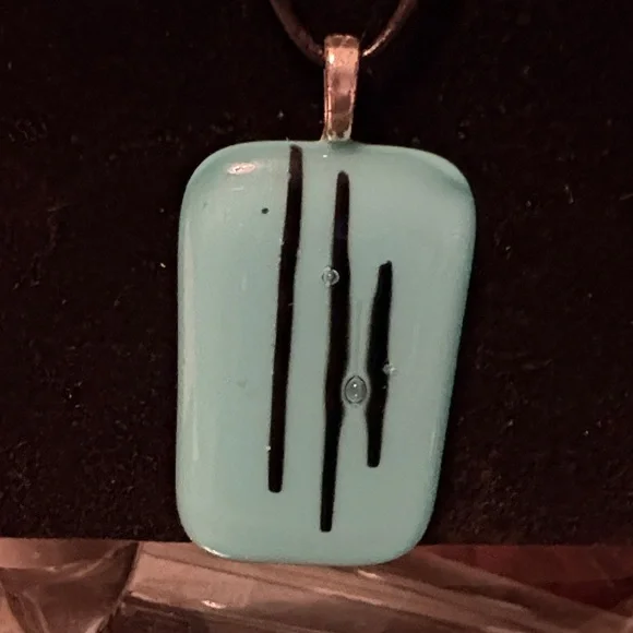 Turquoise color art glass with sterling silver 925 on clasp, Pendant Necklace - Picture 3 of 7